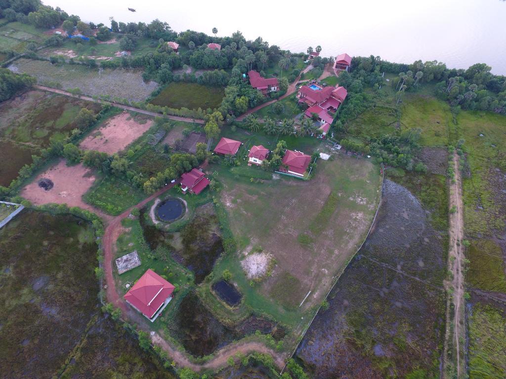 Villa Vedici Kampot Exterior foto